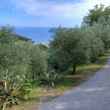 公寓 Alassio-villa-sea-view
