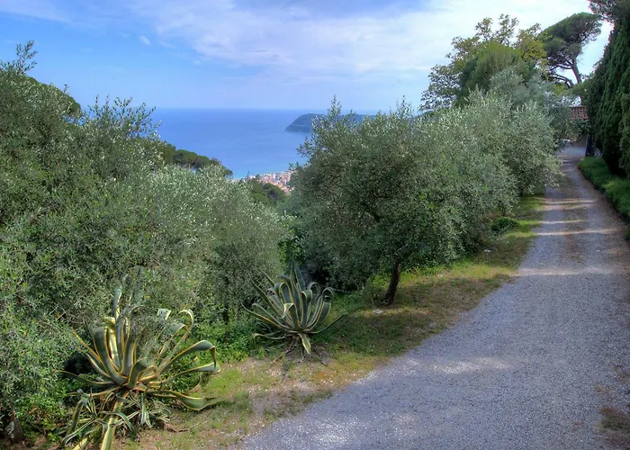 Appartement Alassio-villa-sea-view